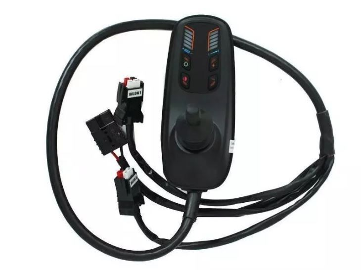Joystickov&yacute; ovladač invalidn&iacute;ho voz&iacute;ku